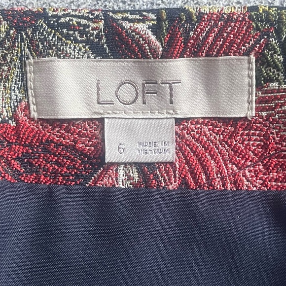 Loft Textured Floral Mini Skirt Size 6 - Picture 7 of 12